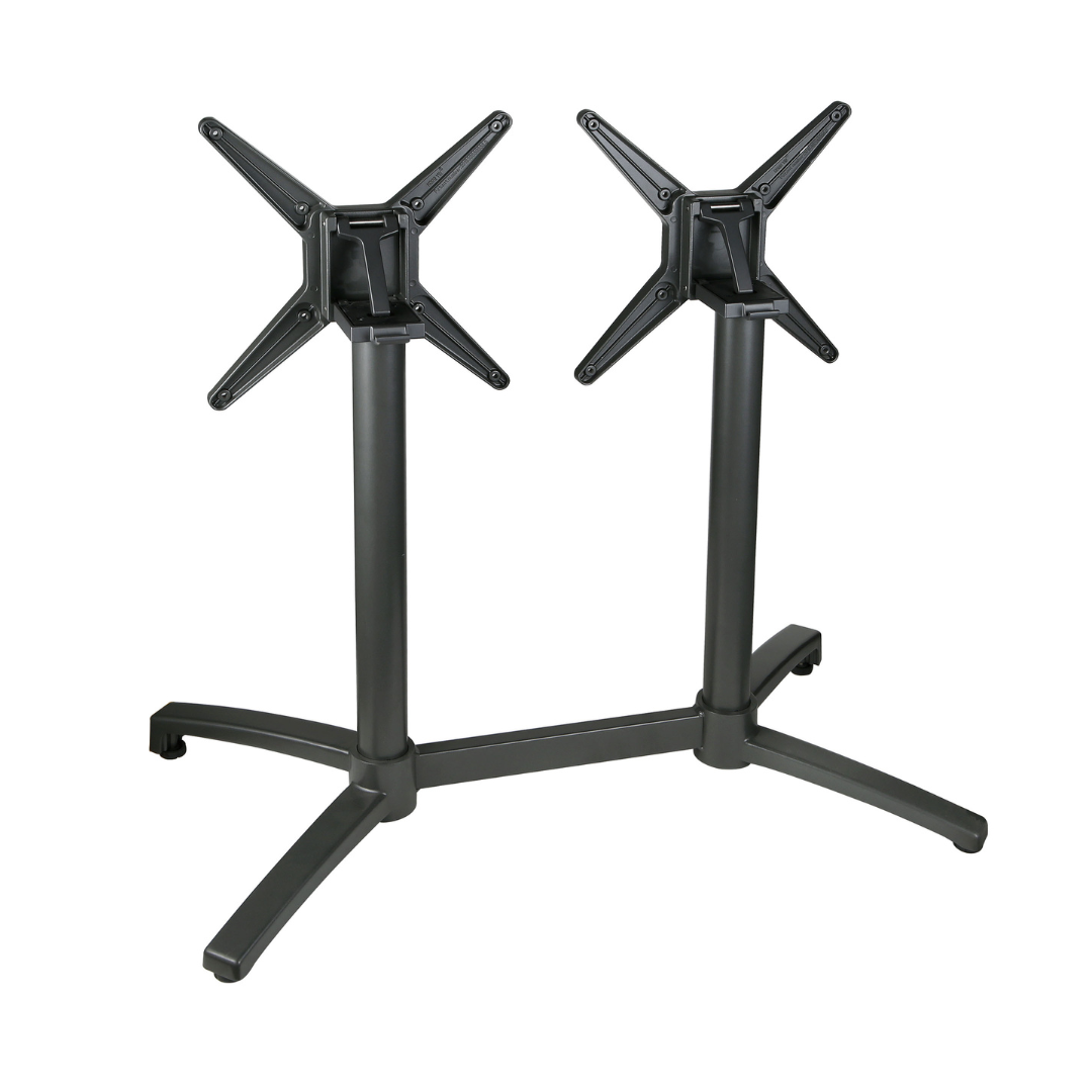 Екі ерлі-зайыптылар порно видео Трусикидегі жетілген үй шаруасындағы әйелдер